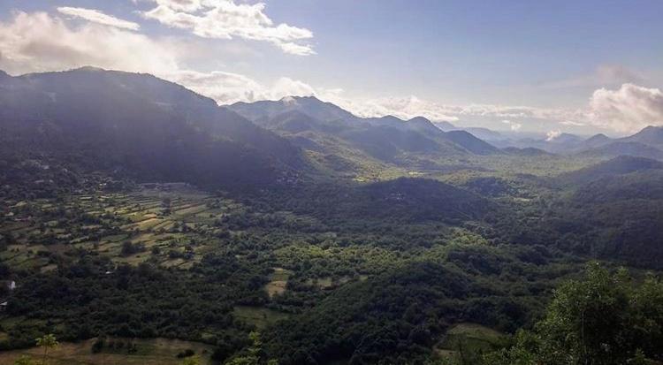 Vikendica,Bungalovi Lipska Pecina سيتينيي المظهر الخارجي الصورة